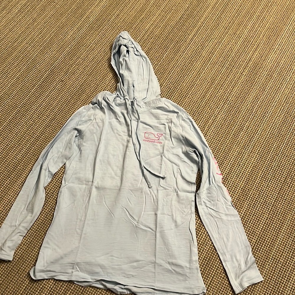 Women’s Vineyard Vines Hooded T-shirt size Small excellent condition